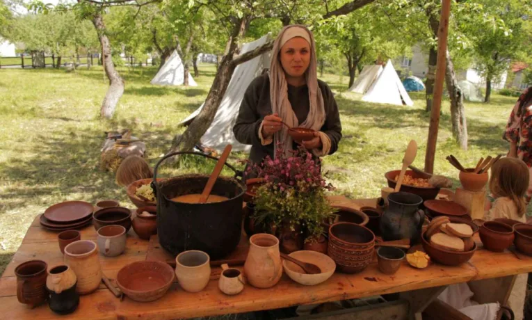 Прикарпатців кличуть на фестиваль "Ремісничий двір давнього Галича"