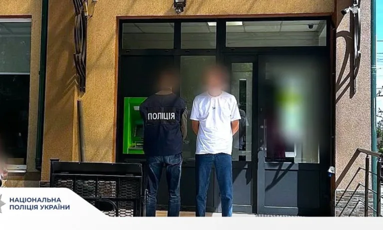 Привласнив кошти агропідприємства: на Франківщині підозрюють чоловіка у шахрайстві на мільйон