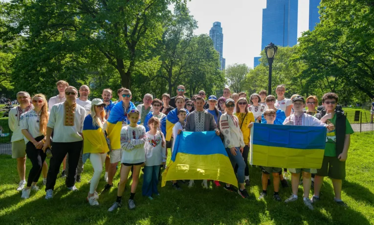 Прикарпатець організував “Забіг вишиванок” у центрі Нью-Йорка