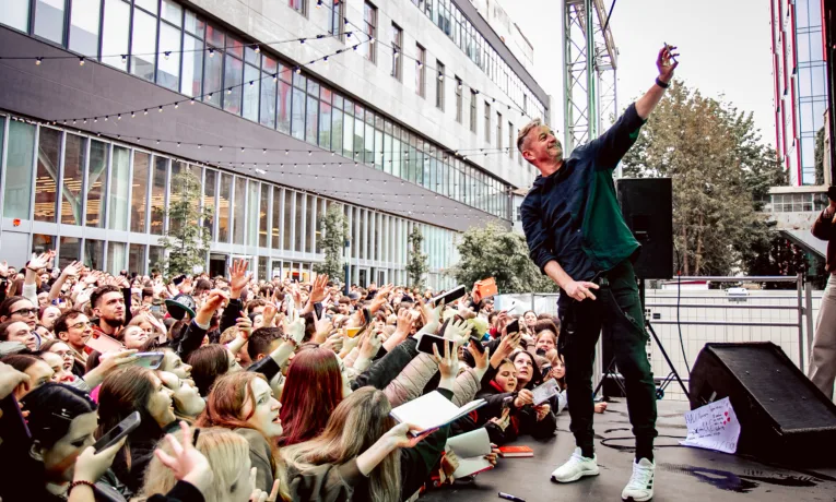 "Жадан і Собаки"