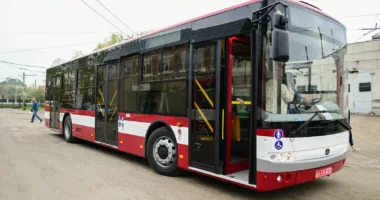 Комунальний транспорт.