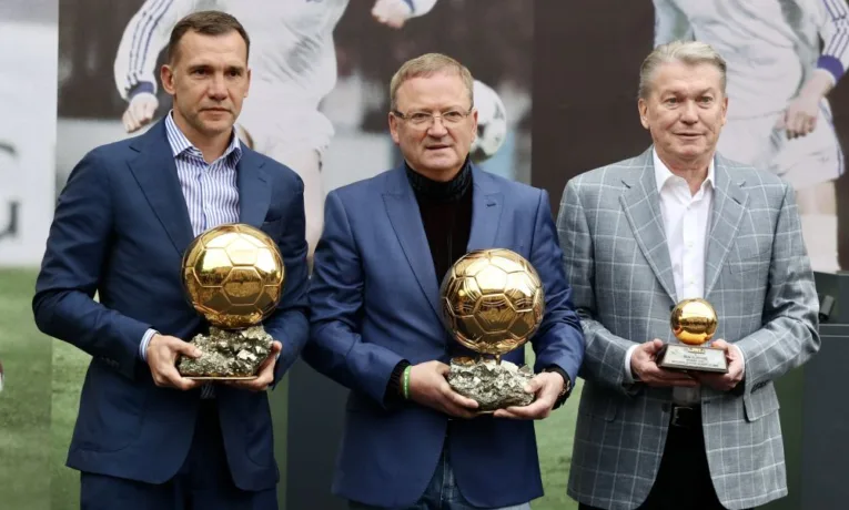 У Франківську виставили найвищі нагороди, які здобули відомі українські футболісти