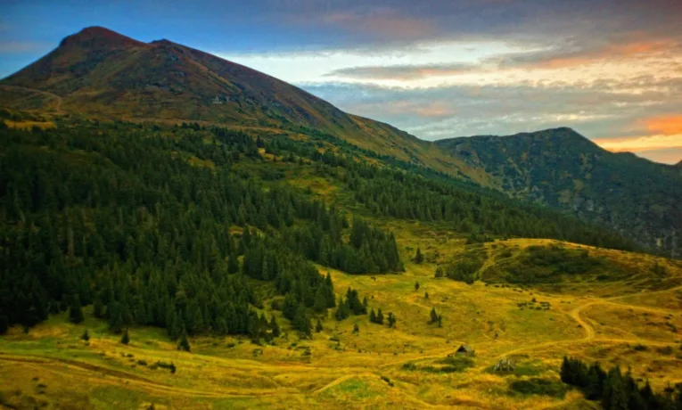 Верховинський район.