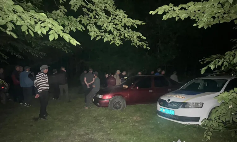 На Прикарпатті в лісі зник 5-річний хлопчик з розладами аутичного спектру