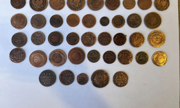 Прикарпатець намагався вивезти до Німеччини старовинні монети