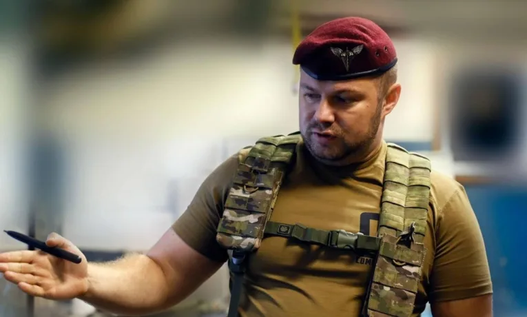 Олег Апостол.