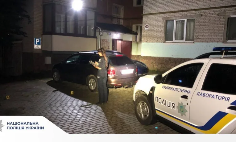 Двічі викрали авто за добу: у Франківську затримали 19-річних зловмисників