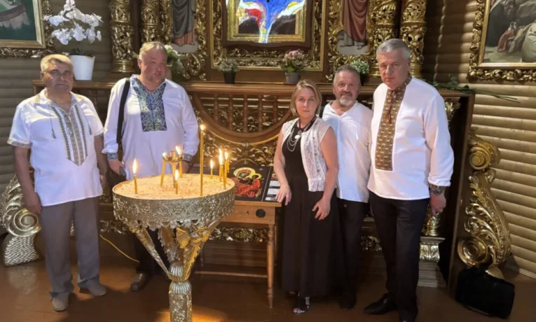 У Маняві презентували інклюзивну ікону для людей із порушенням зору