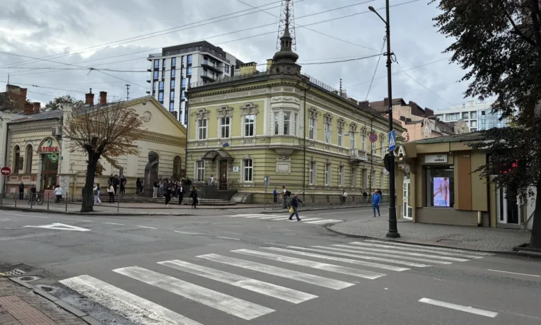 На вулиці Січових Стрільців в Івано-Франківську з’являться два нові світлофори
