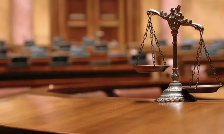 На Прикарпатті судитимуть трьох підлітків за жорстоке вбивство