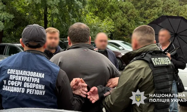 У Франківську колишній стоматолог обіцяв військовому фіктивну інвалідність