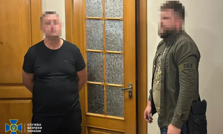 На Івано-Франківщині затримали організаторів схеми незаконного виїзду чоловіків за кордон