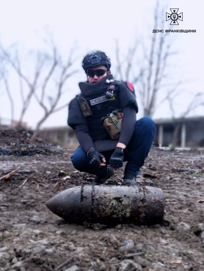 На Прикарпатті знешкодили два артснаряди часів Другої світової війни