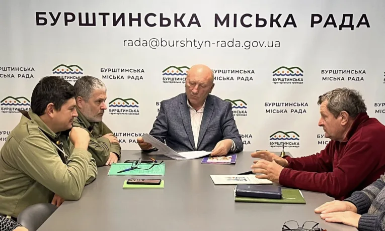 У Бурштині обговорили створення центру морського пластування для молоді