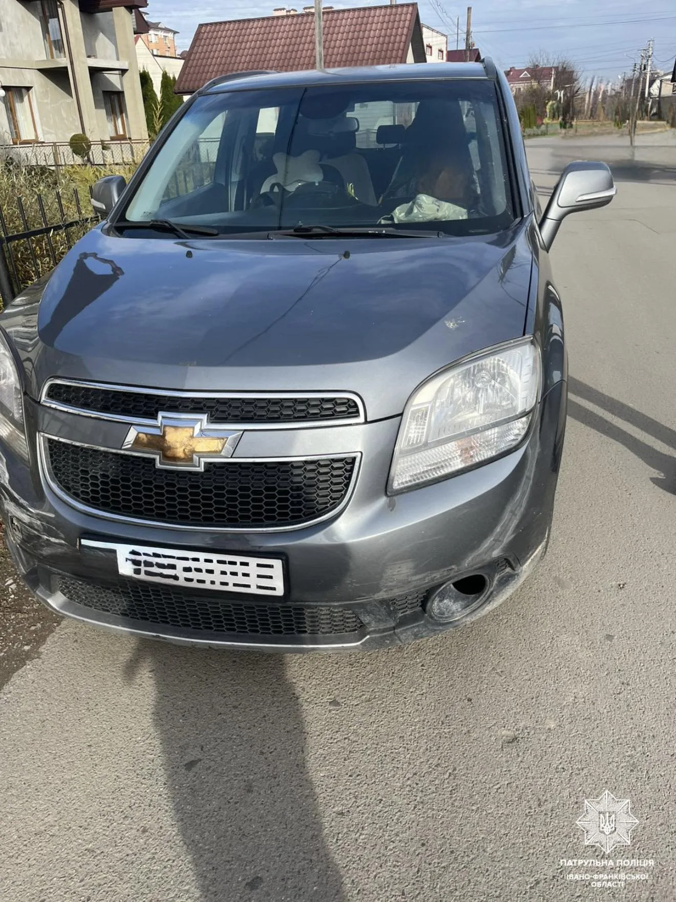 На Прикарпатті патрульні склали чотири адмінматеріали на нетверезого водія, який втік з місця ДТП