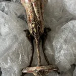 Везли до Івано-Франківська: на кордоні вилучили чашу і вазу 1895 року