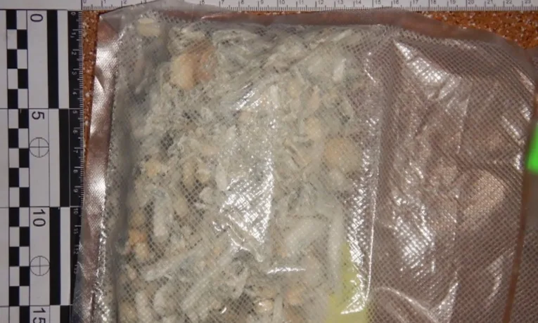 на Прикарпатті затримали чоловіка з наркотиками в особливо великих розмірах