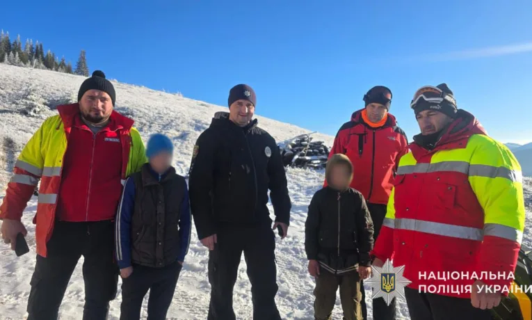 Майже три доби в лісі: на Прикарпатті знайшли двох зниклих братів