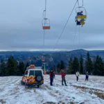 У Карпатах зупинився крісельний підйомник: рятувальники евакуювали 78 людей