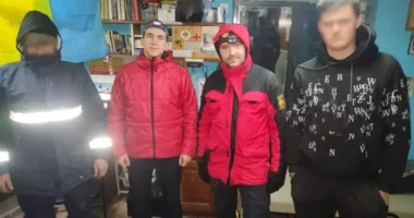 Через негоду група туристів не змогла самостійно продовжити рух у Карпатах