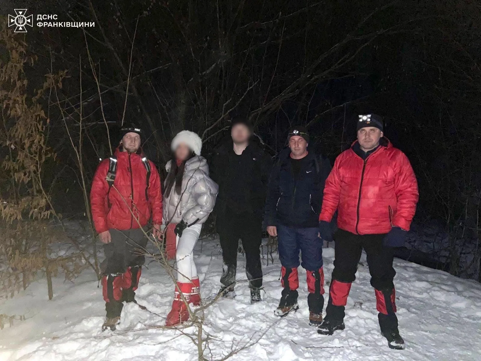 Поблизу Яремче рятувальники допомогли заблукалим туристам із Сум