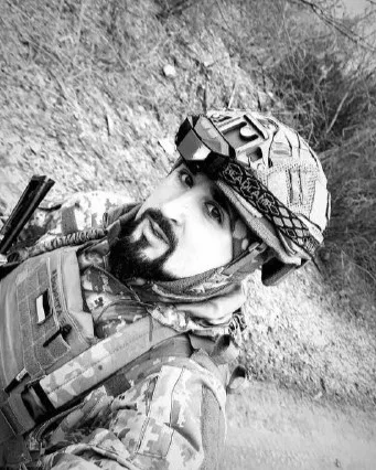 Захисник із Ворохти отримав відзнаку від Головнокомандувача «Золотий хрест»