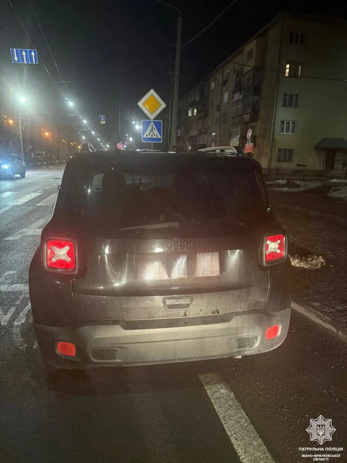 У Франківську патрульні зупинили водія, який керував без права та з ознаками сп&rsquo;яніння