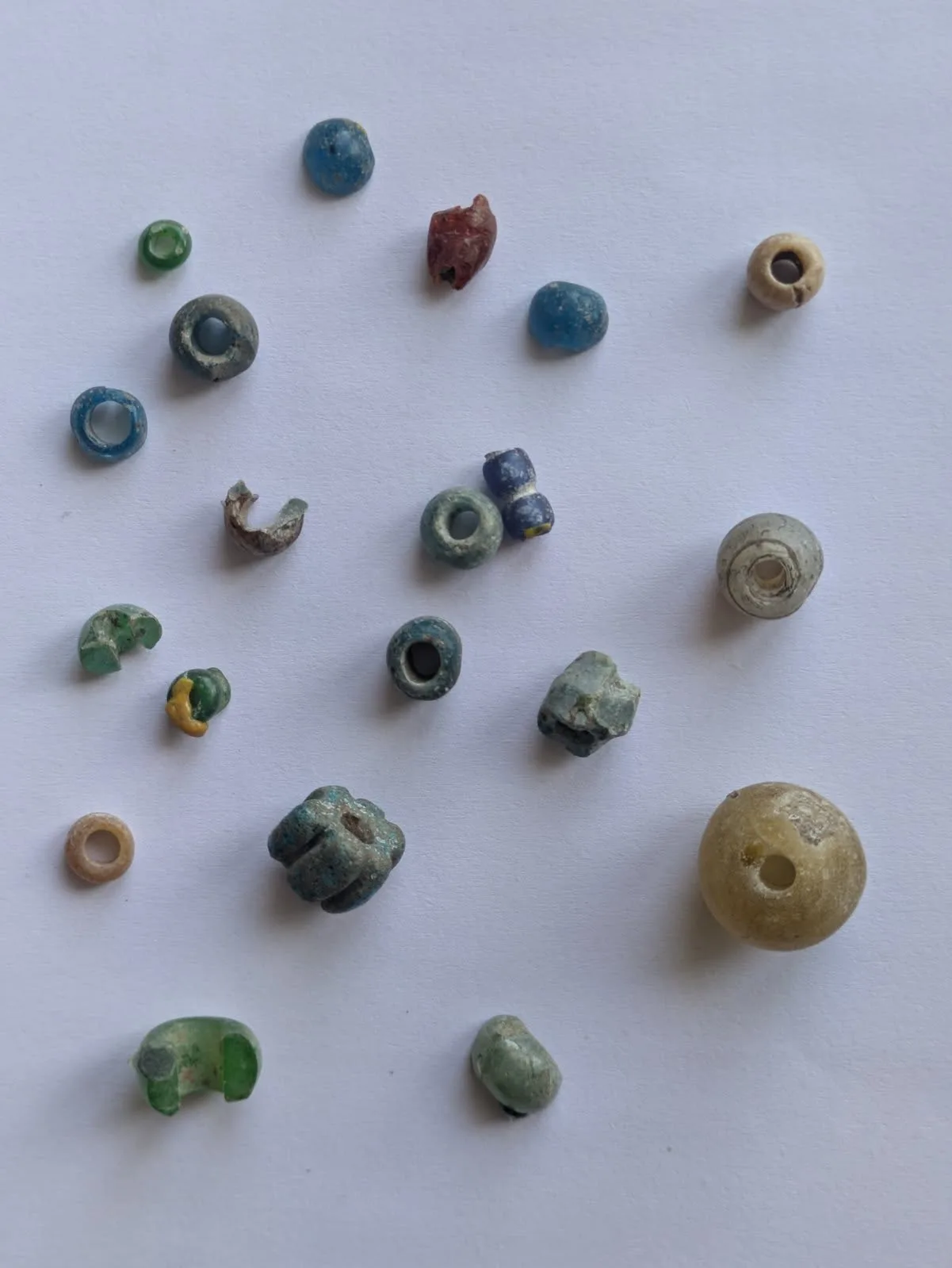 Артефакти княжого Галича: у Крилосі знайшли стародавні намистини