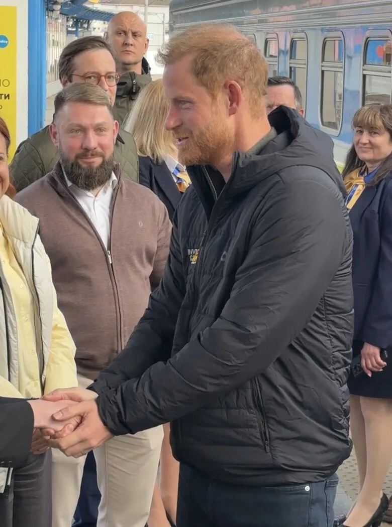Принц Гаррі прибув до України з неанонсованим візитом