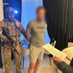 В Івано-Франківську викрили рекетира, який вимагав $150 тисяч і квартири