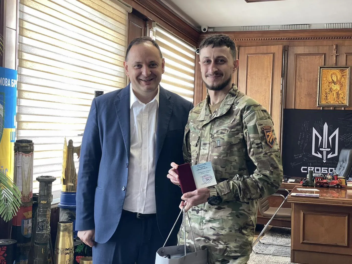 Актор Франківського драмтеатру отримав відзнаку «За честь і звитягу»