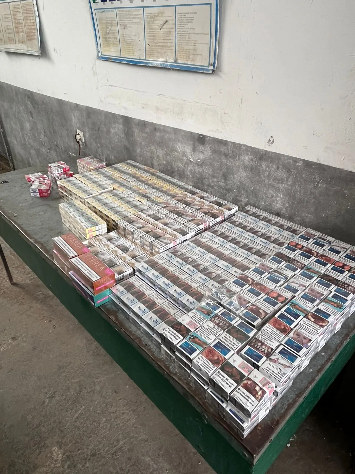 Прикордонники виявили у прикарпатця 799 пачок сигарет