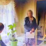 На Прикарпатті викрили жінку, яка поширювала комуністичну символіку у Facebook