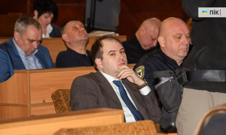 Прокурор Віталій Гураш живе у квартирі тещі та будує два будинки - дані декларації