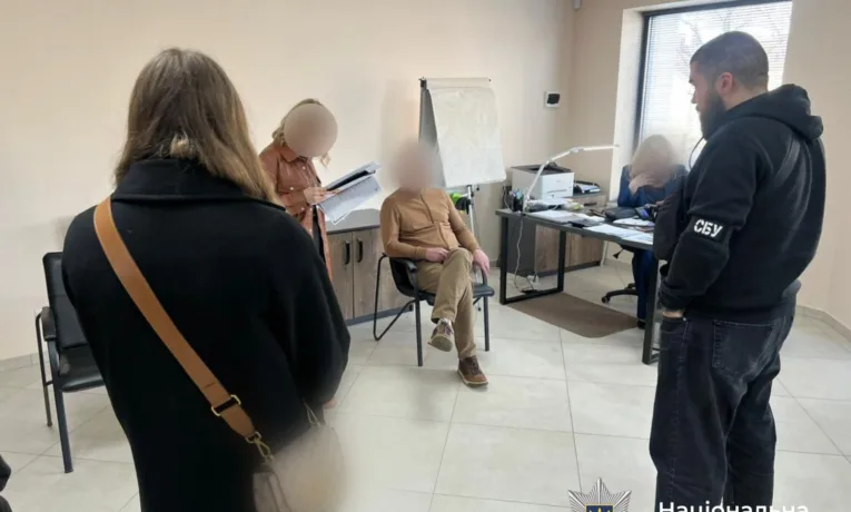 Фіктивні працівники та «бронь»: у Коломиї викрили масштабну схему