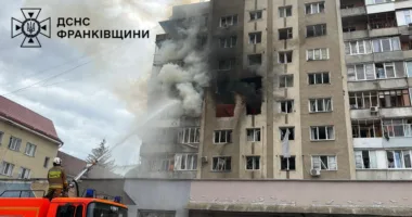 У Франківську ліквідували масштабну пожежу після удару РФ