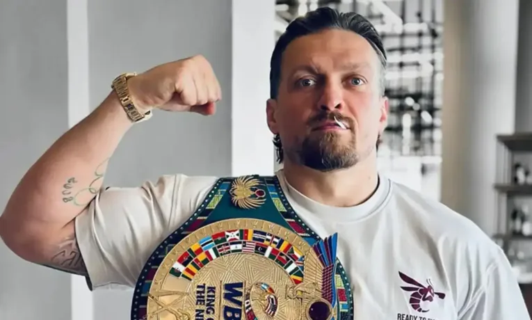 Олександр Усик