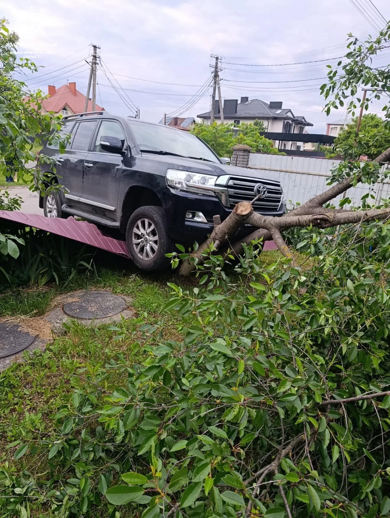 У передмісті Франківська сталася ДТП за участю двох автомобілів