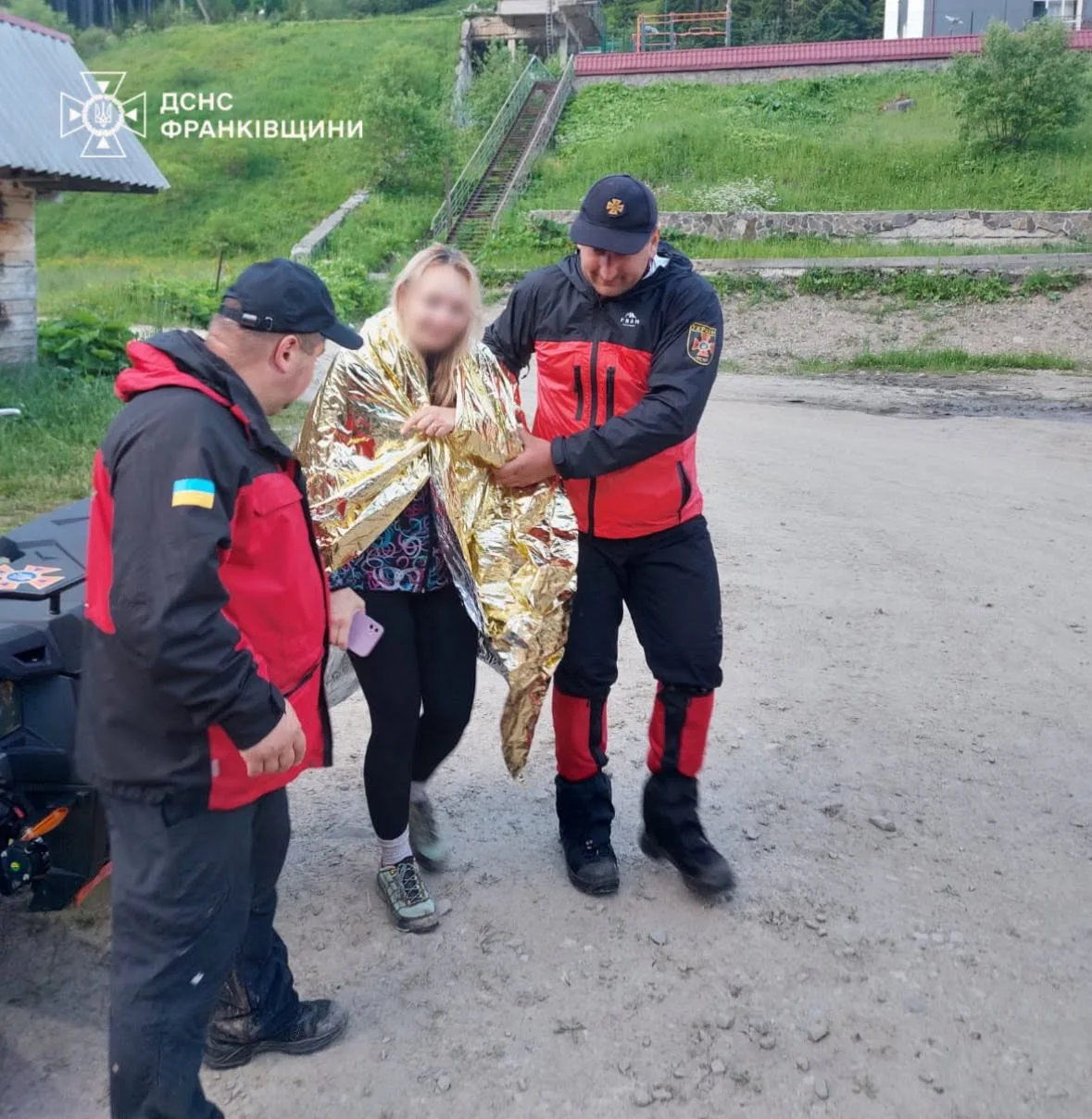 Надзвичайна ситуація в горах: ударом блискавки травмовано туристку Чернівців