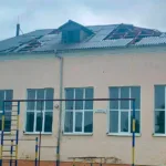 На Прикарпатті ліквідовують наслідки негоди: пошкоджено гімназію та знеструмлено населені пункти