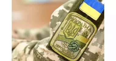 Отримувала військове забезпечення, але працювала у салоні: на Прикарпатті працює ДБР