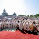 Молитва за мир та воїнів на крилосі